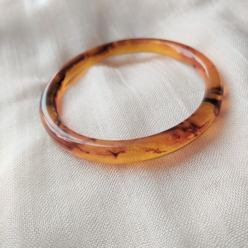 Lovely Vintage Tortoiseshell Bangle